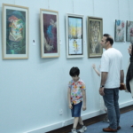 گزارش تصویری نمایشگاه گروهی «آخرین نگاه به نفس‌های زمین» در کوشک باغ هنر