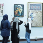 گزارش تصویری نمایشگاه گروهی «آخرین نگاه به نفس‌های زمین» در کوشک باغ هنر